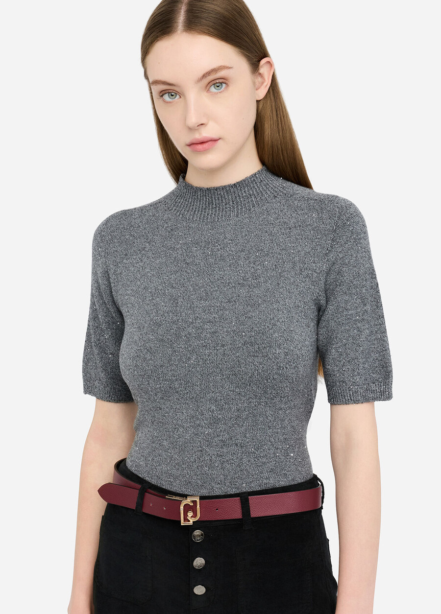 reversible belt with logo