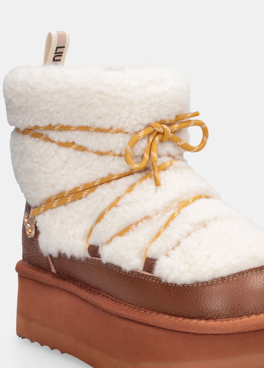 warm lace-up ankle boots