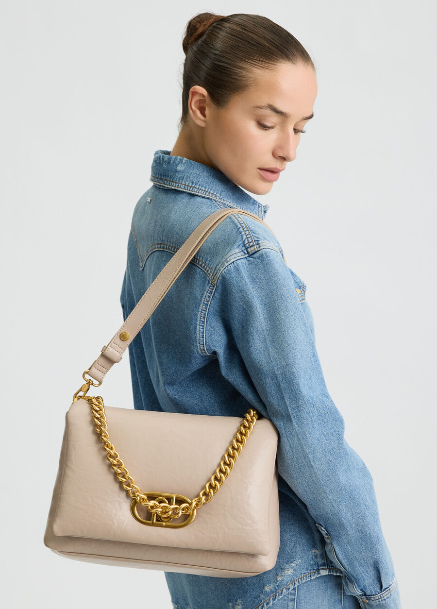 large lapuffy bag