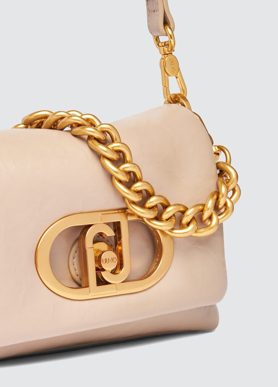 small lapuffy bag