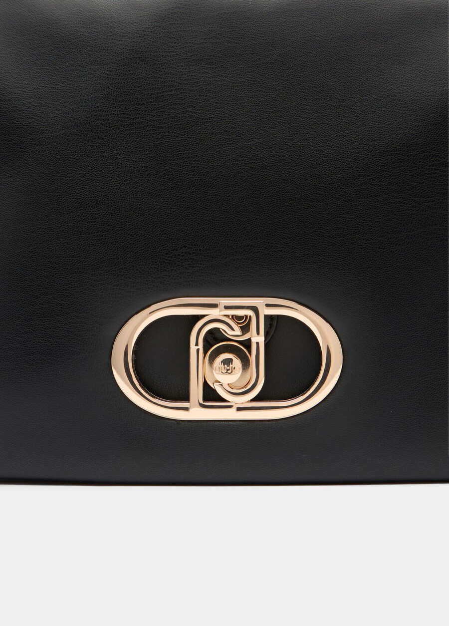 large lapuffy bag
