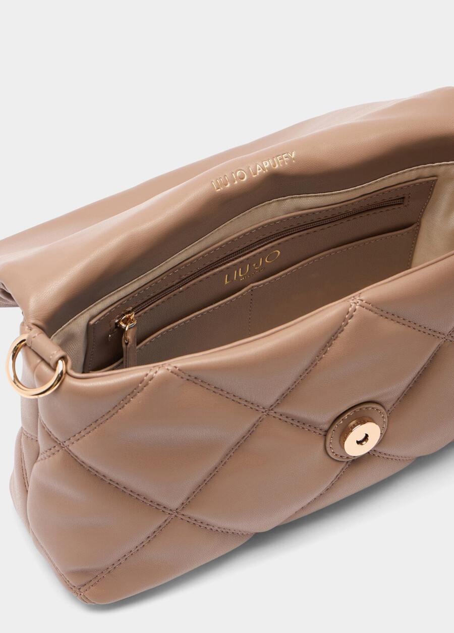 medium quilted lapuffy bag