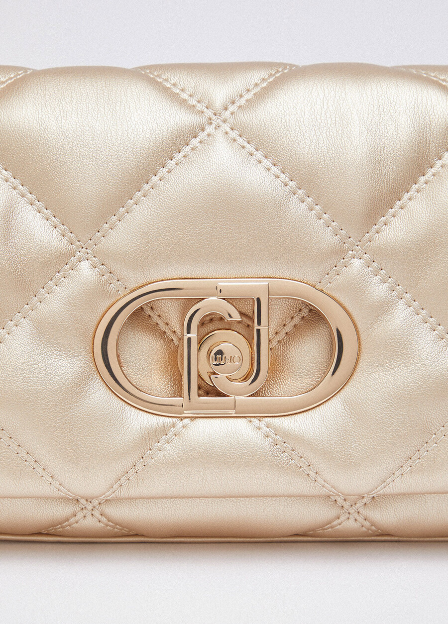 medium quilted lapuffy bag