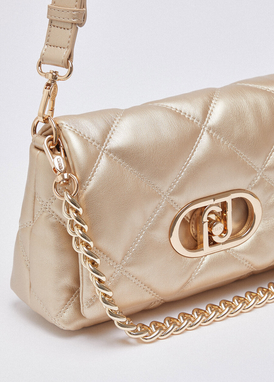 medium quilted lapuffy bag