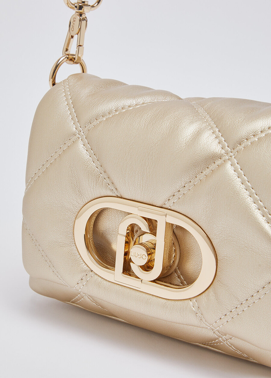small quilted lapuffy bag