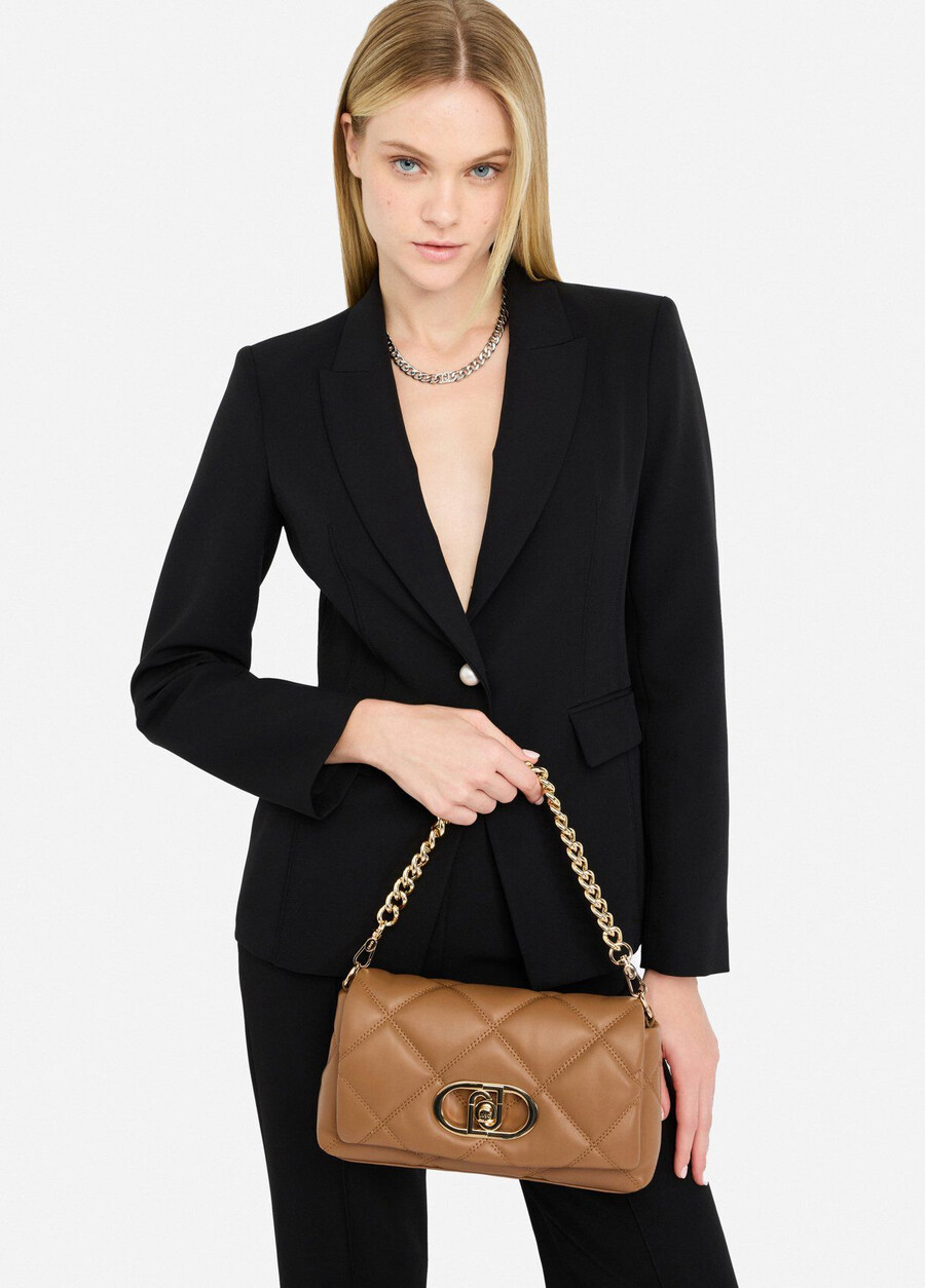 medium quilted lapuffy bag