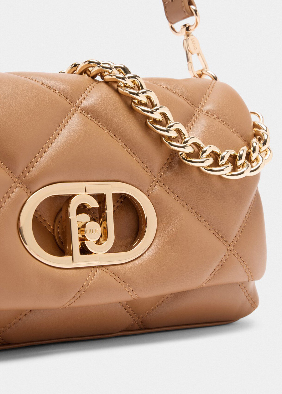 medium quilted lapuffy bag