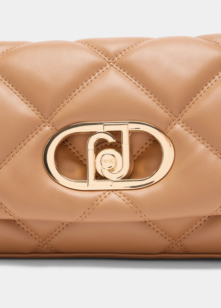 medium quilted lapuffy bag