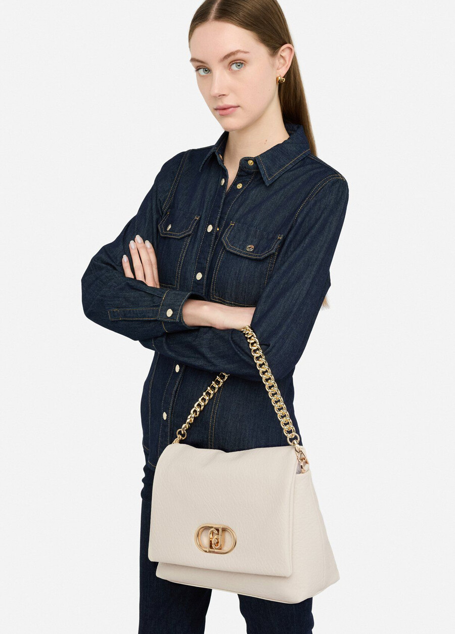large lapuffy bag
