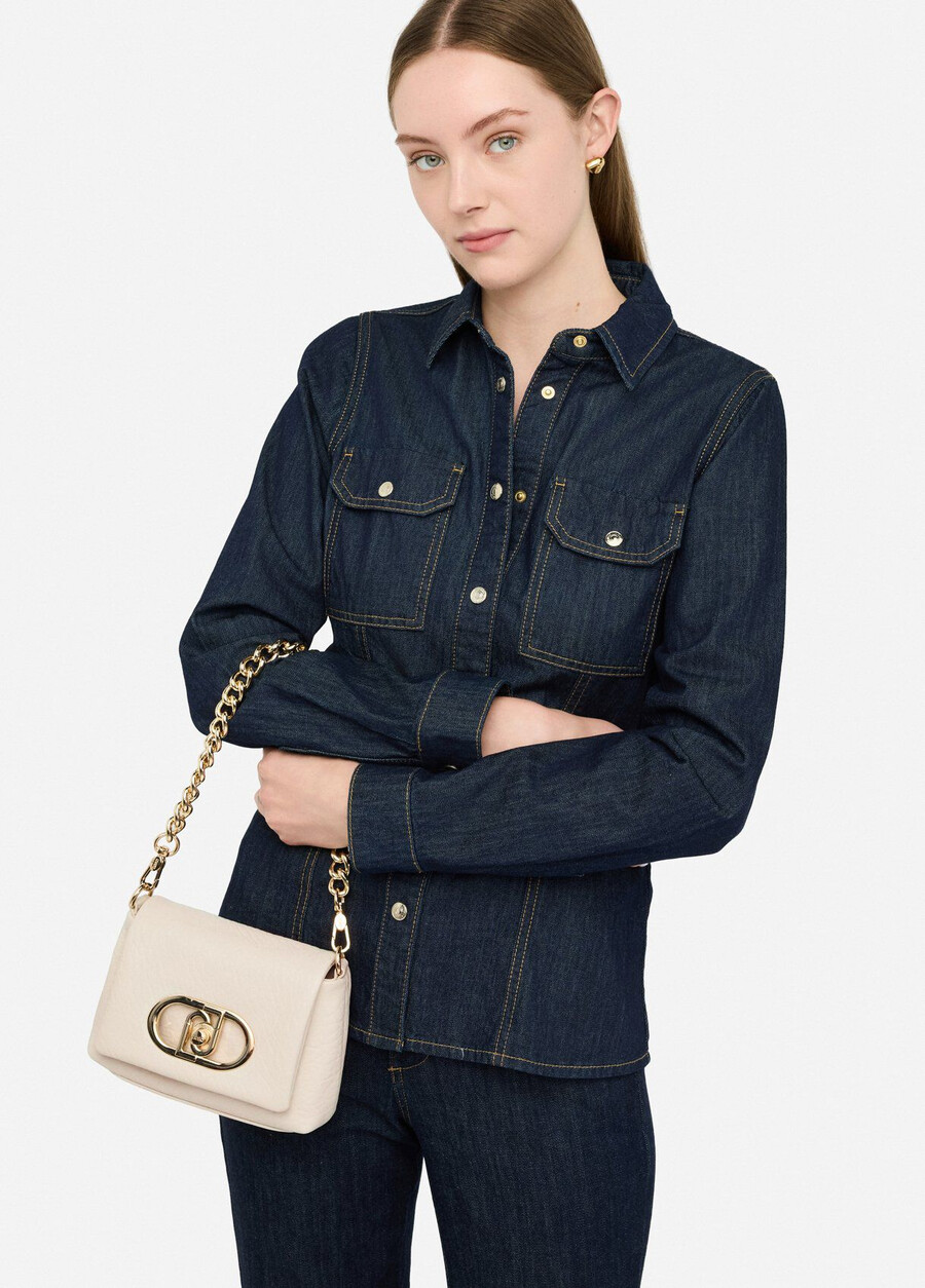 small lapuffy bag
