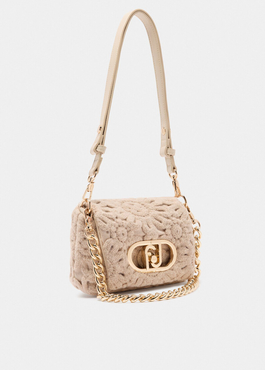 small lapuffy bag with embroidery