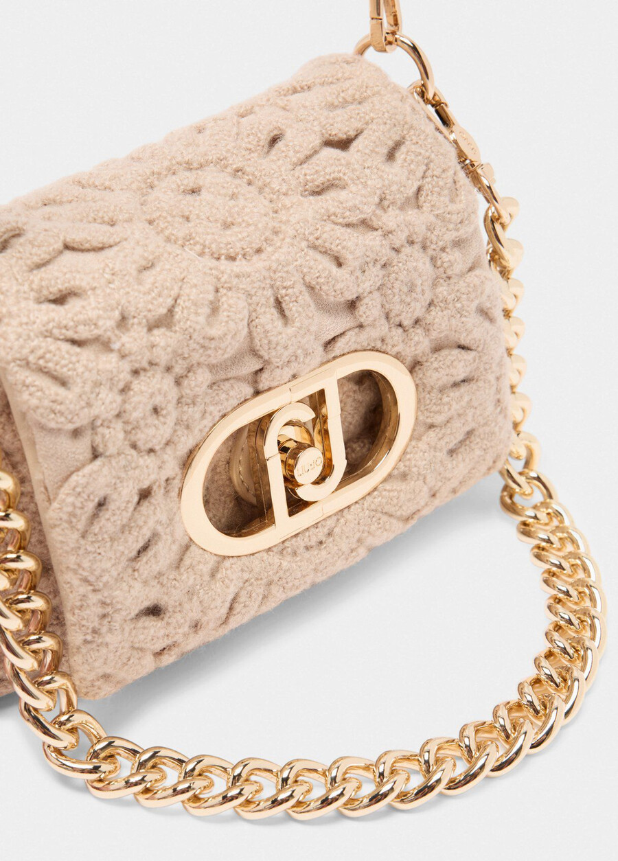 small lapuffy bag with embroidery