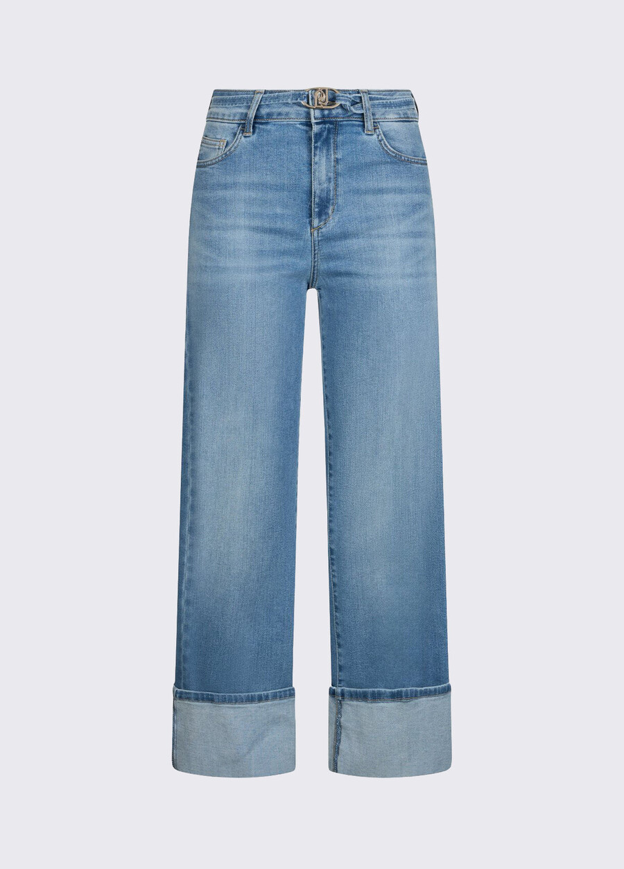 flared jeans with turn-ups