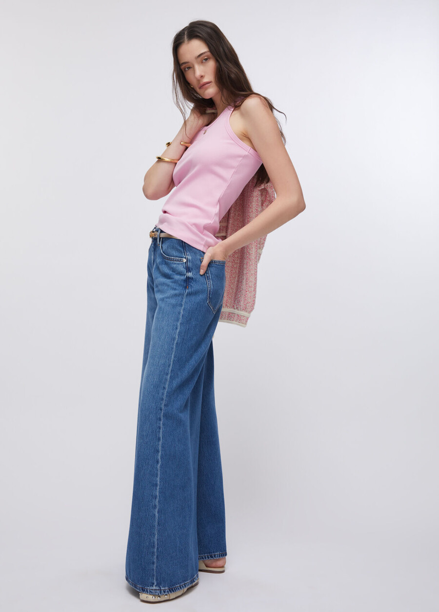 high-waisted super-flared jeans