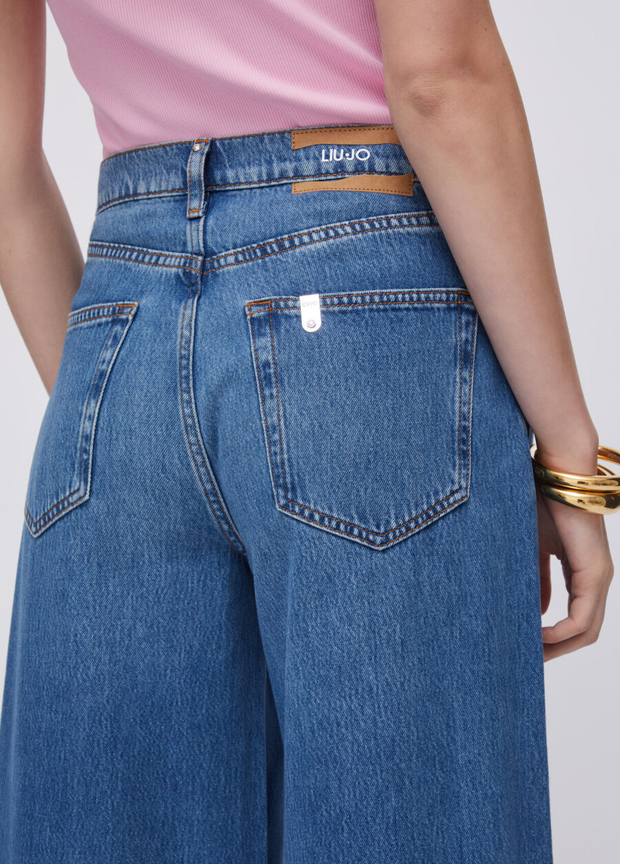 high-waisted super-flared jeans