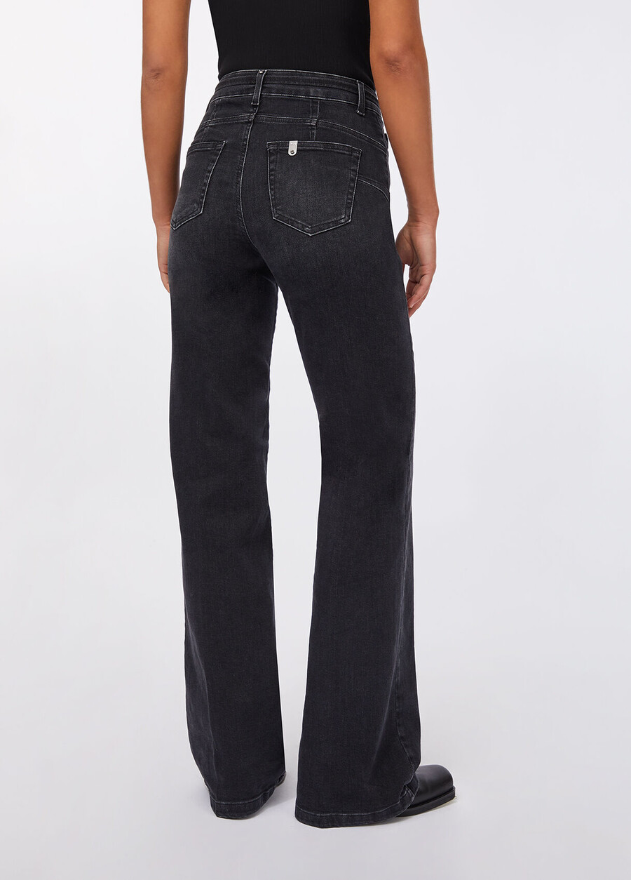 flared jeans with belt