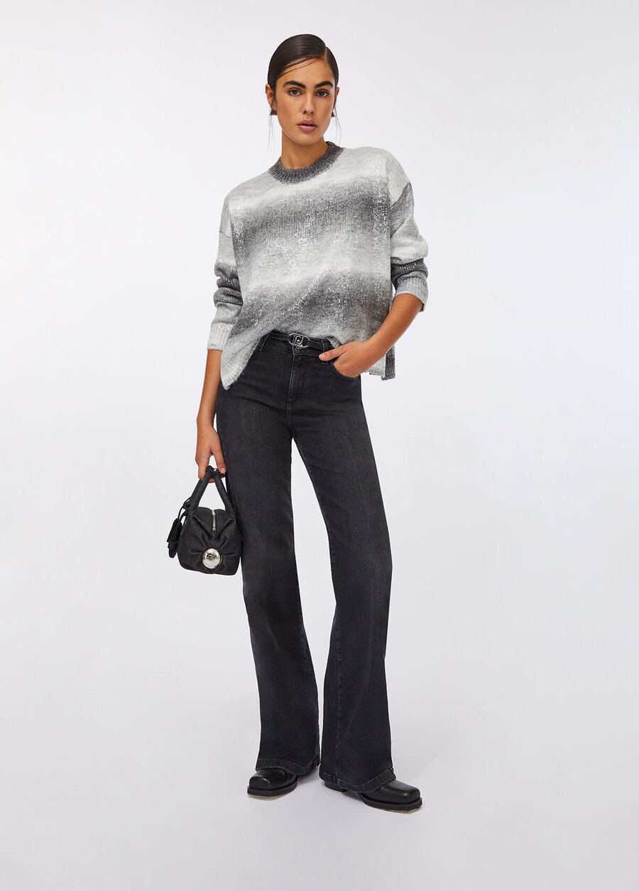 flared jeans with belt