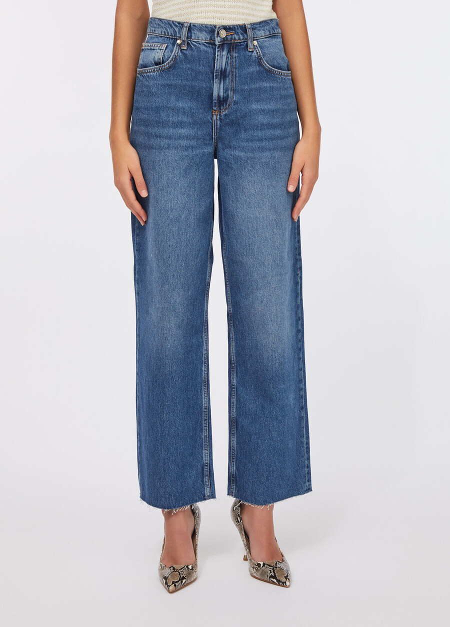 low-rise wide-leg jeans