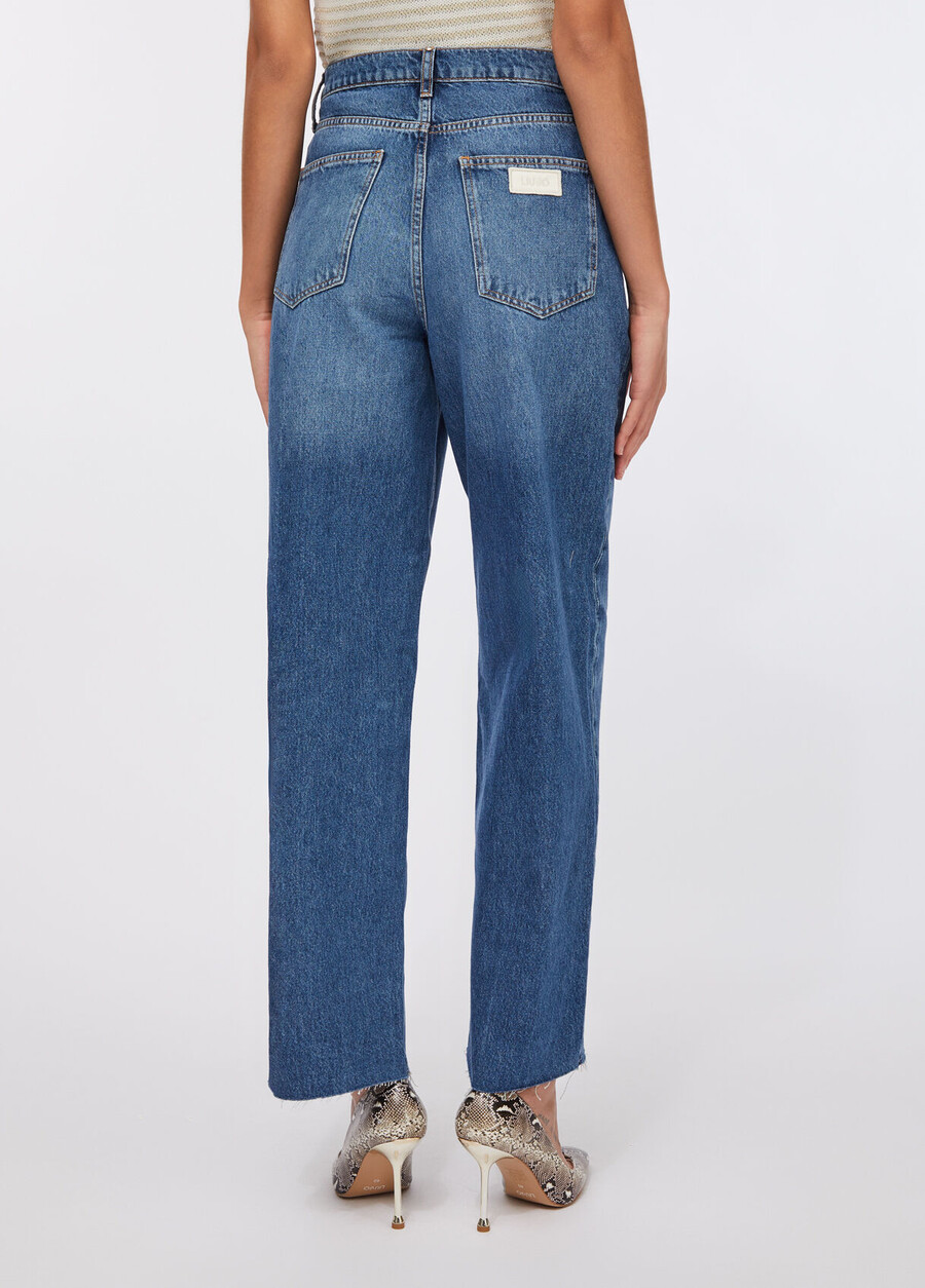 low-rise wide-leg jeans