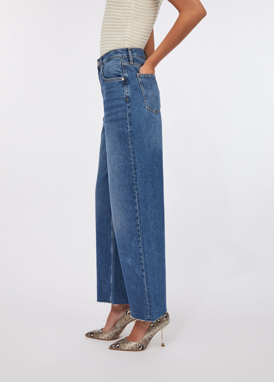 low-rise wide-leg jeans