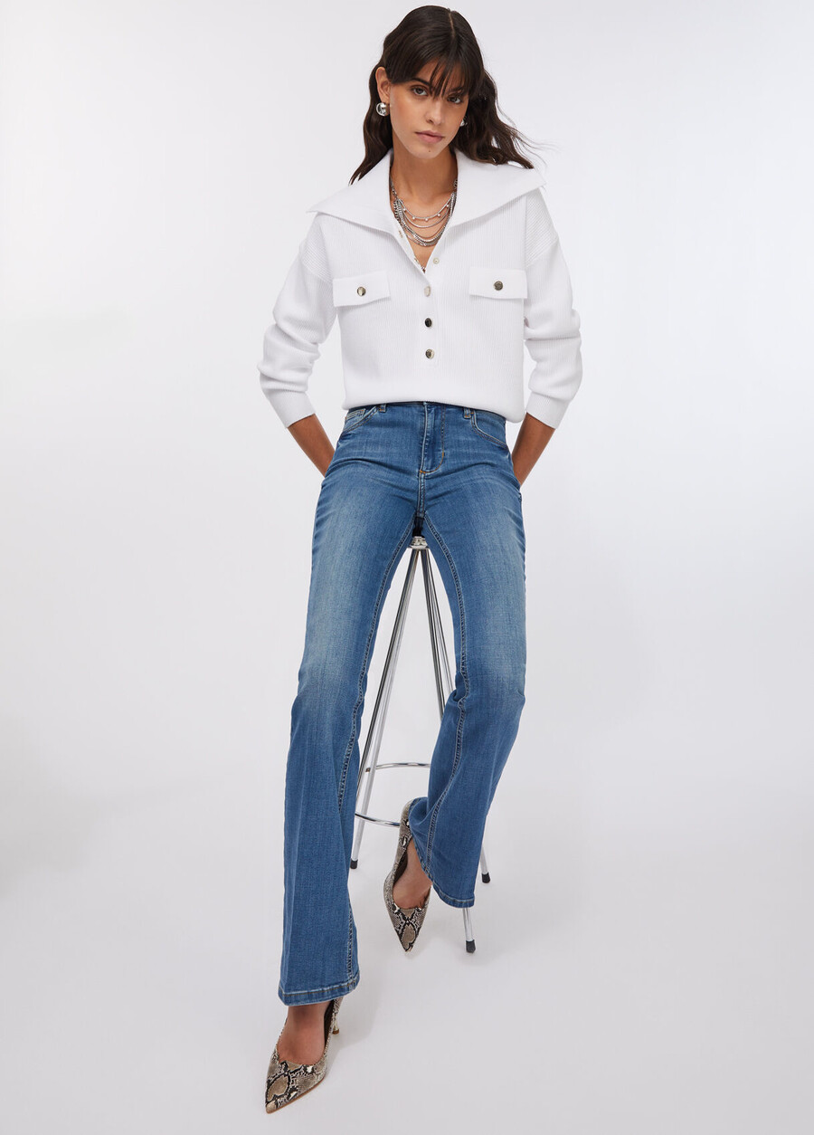 bottom up flared jeans