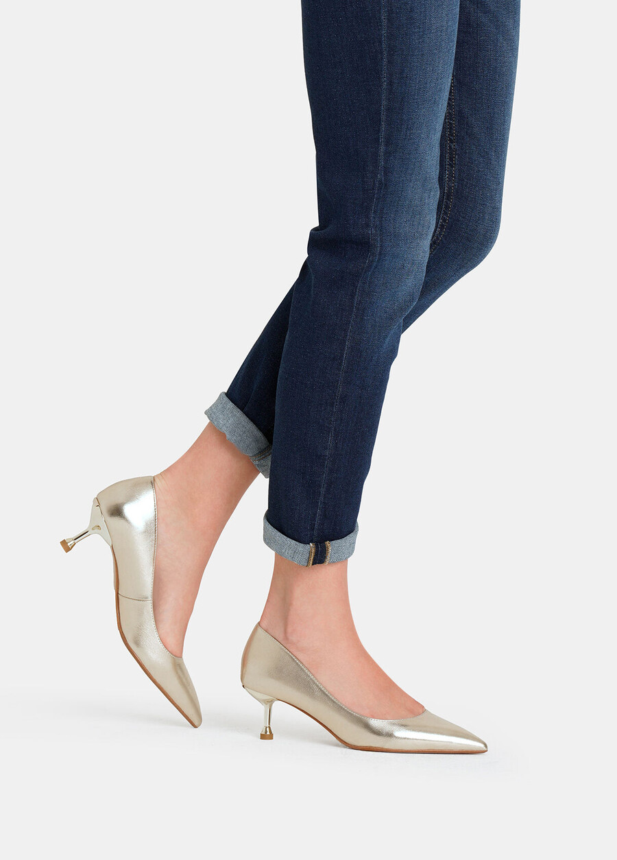 low-heeled metallic court shoes