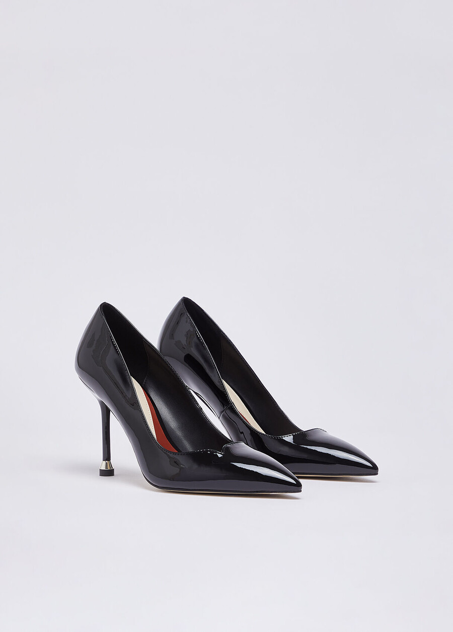 patent leather court shoes