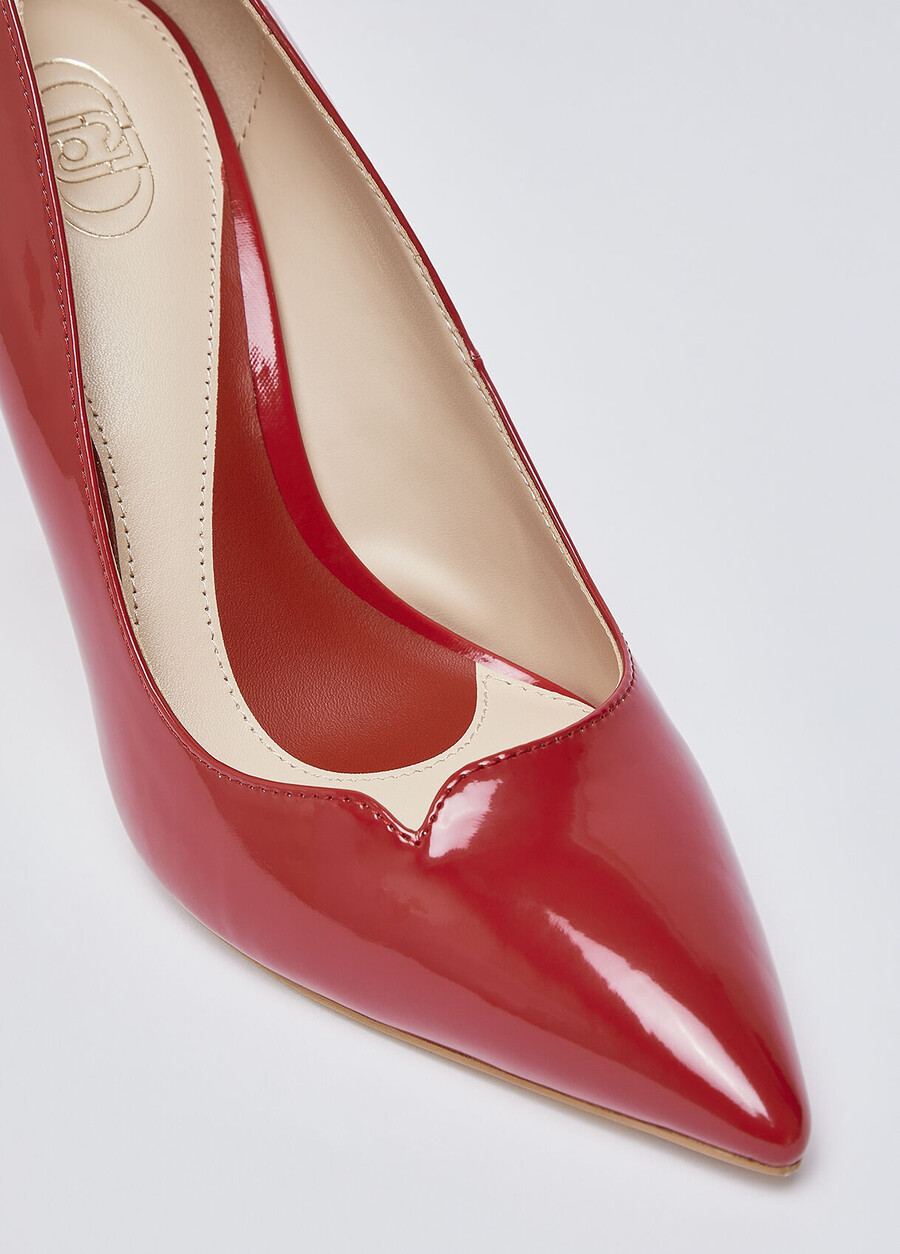 patent leather court shoes