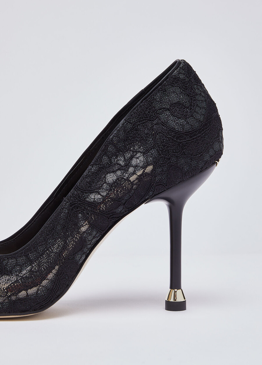 lace court shoes