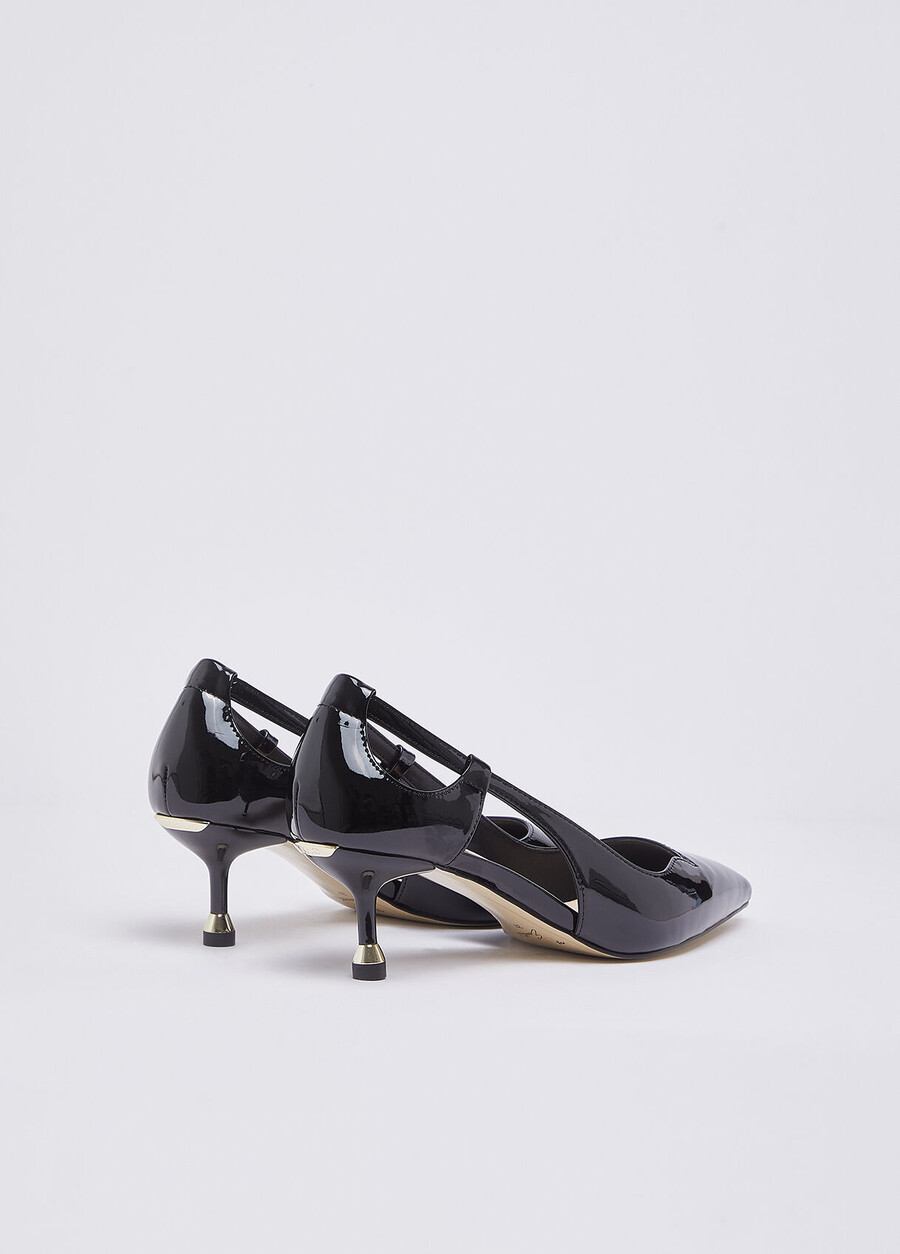 patent leather court shoes