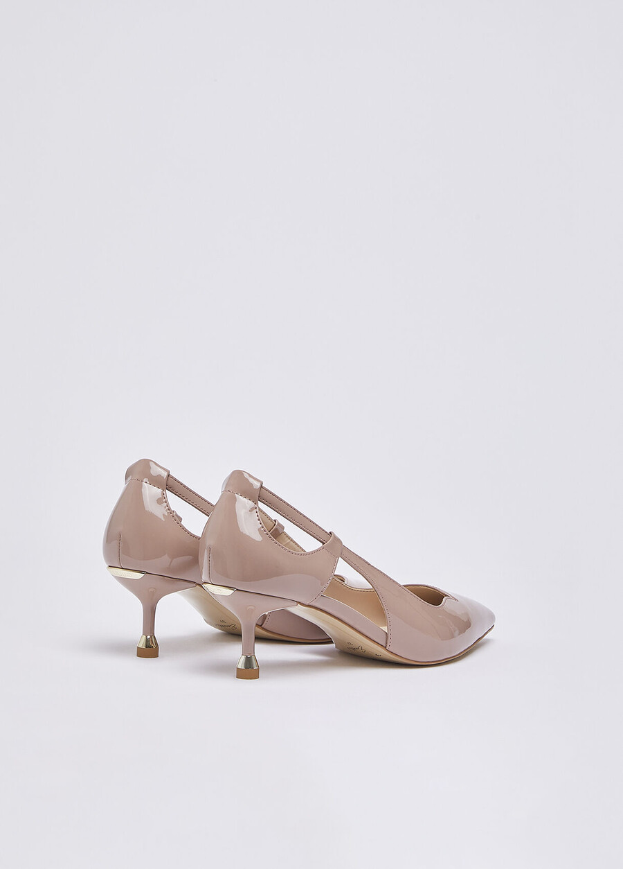 patent leather court shoes