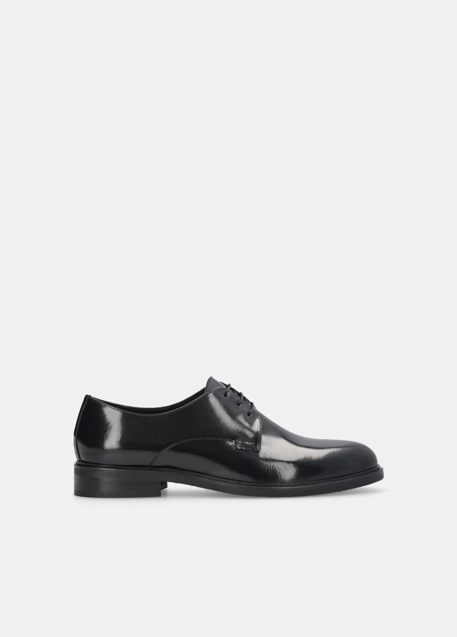 leather lace-up shoes