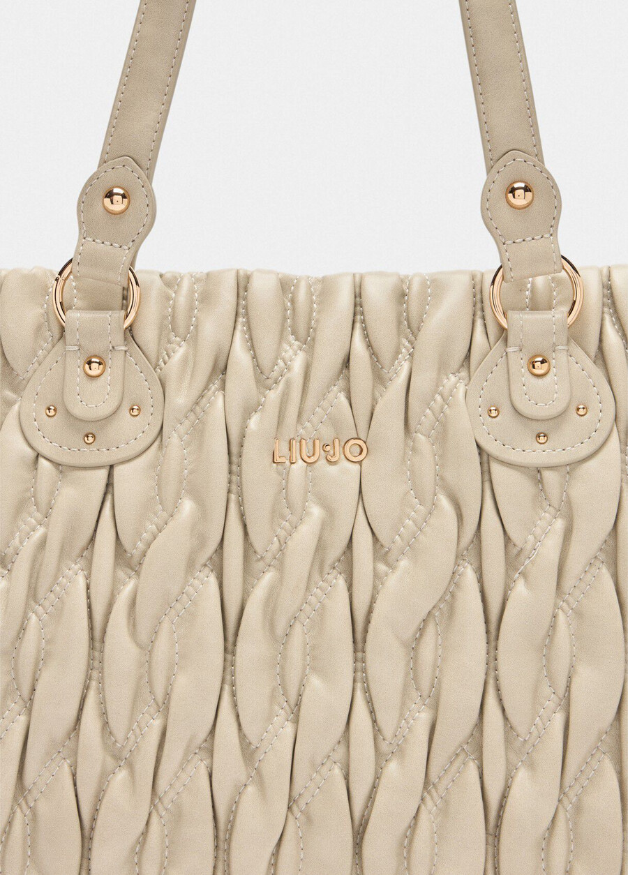 medium quilted shopping bag