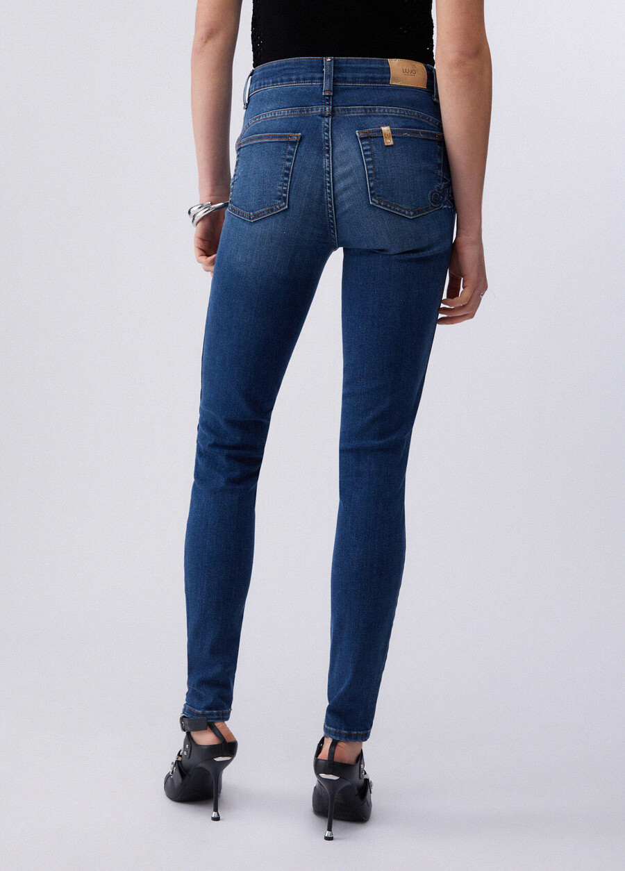 skinny jeans with embroidery