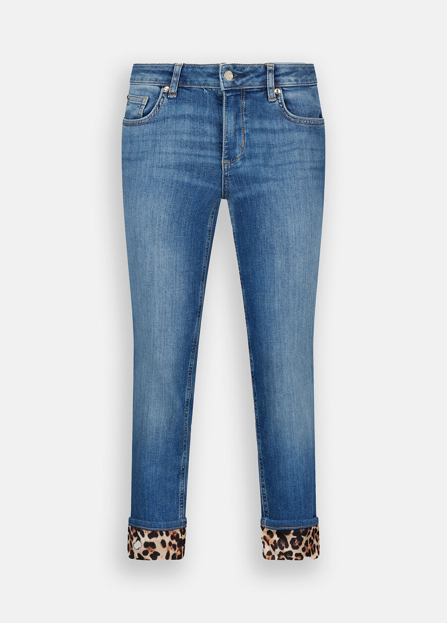 skinny jeans with turn-ups