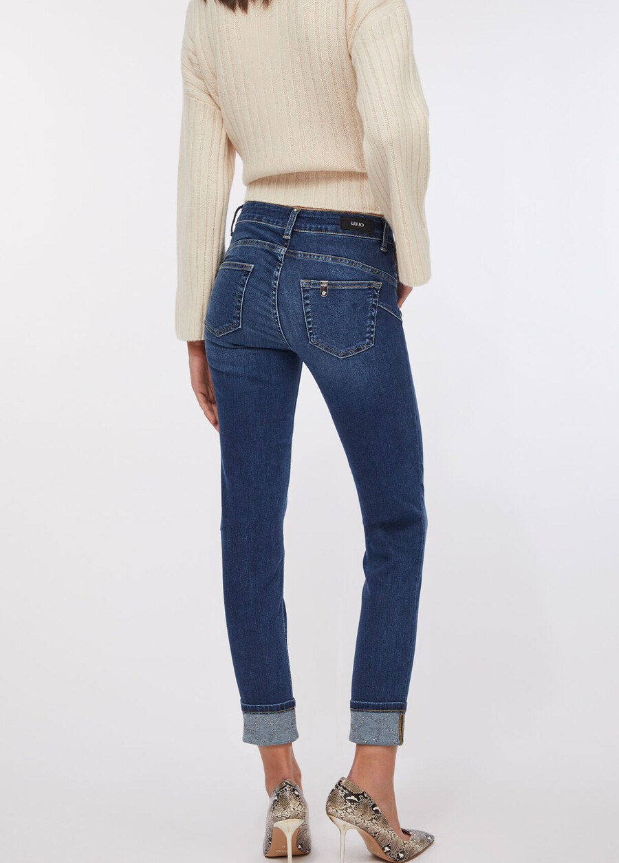 skinny jeans with turn-ups