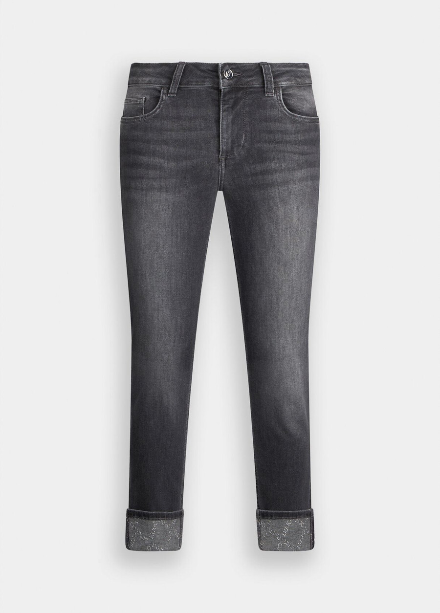 skinny jeans with turn-ups