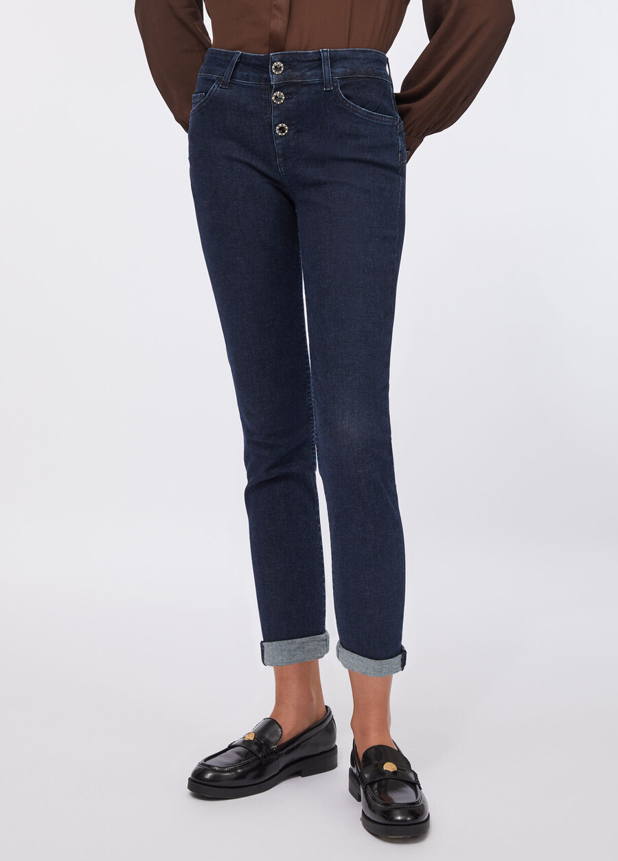 skinny jeans with turn-ups