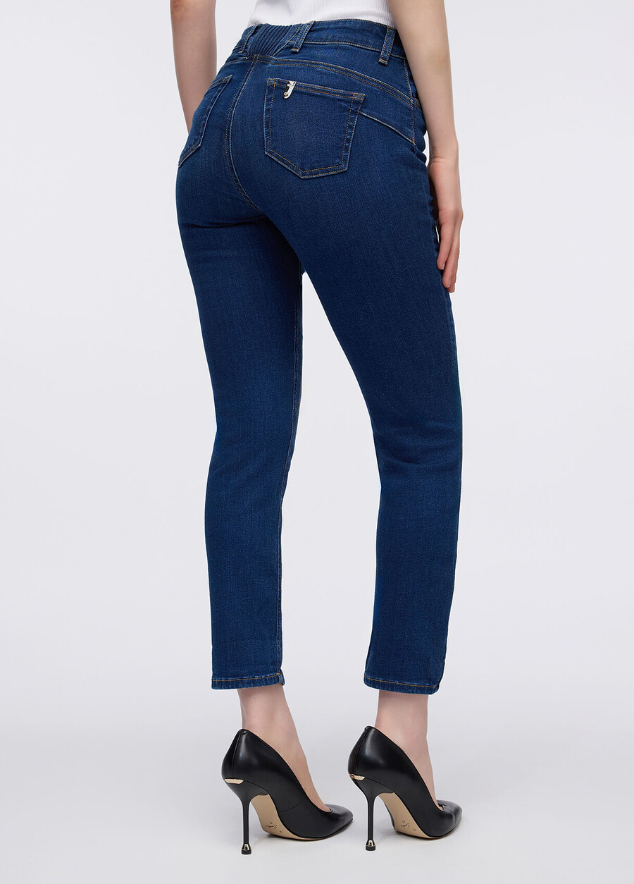 skinny jeans with turn-ups