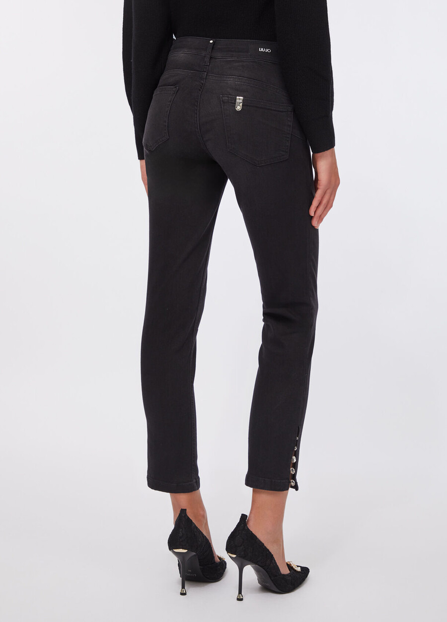 slim cropped jeans