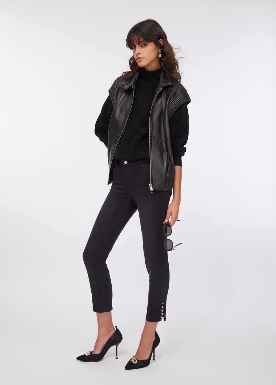 slim cropped jeans