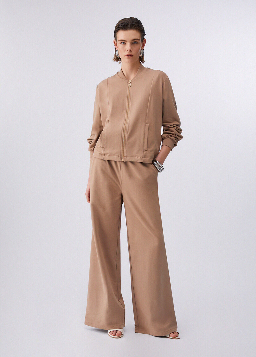 sweatshirt and trousers set
