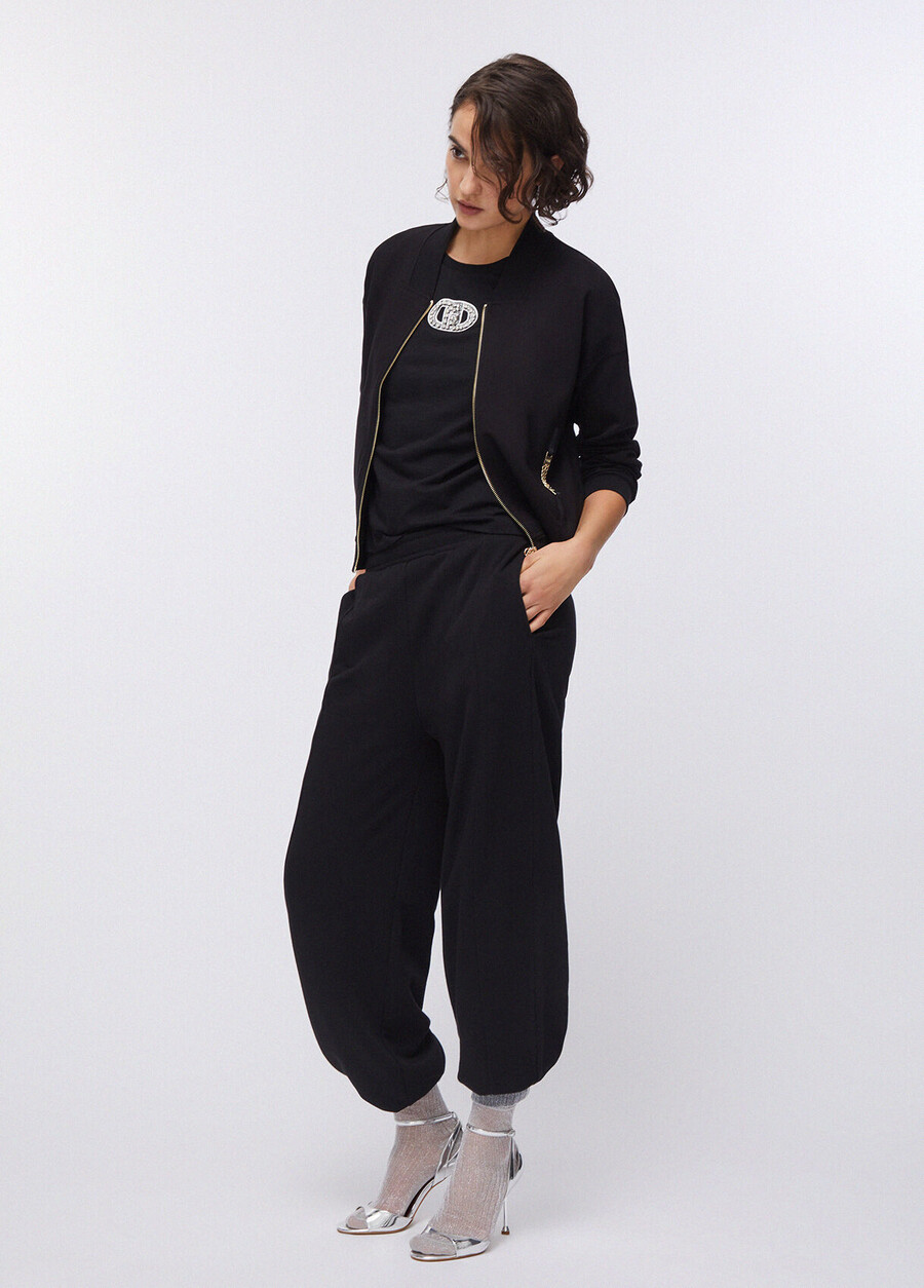 sweatshirt with zip and chain details