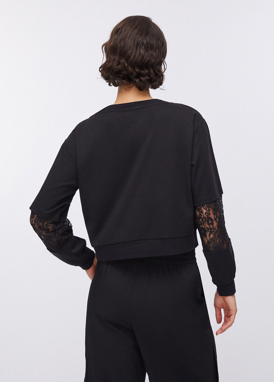 sweatshirt with lace inserts