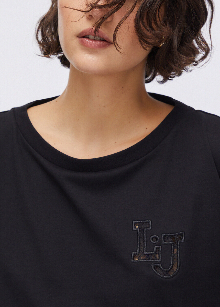 sweatshirt with lace inserts