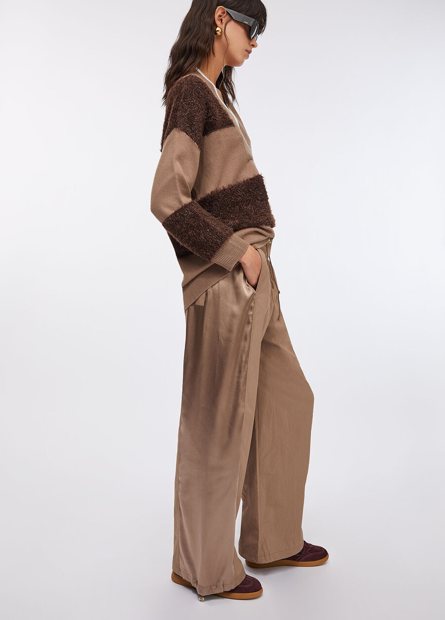 jogging trousers in nylon and satin