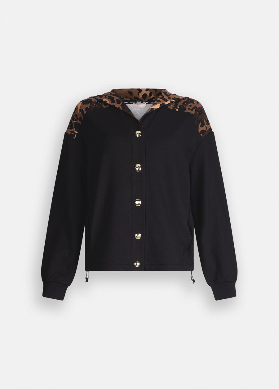 sweatshirt with buttons