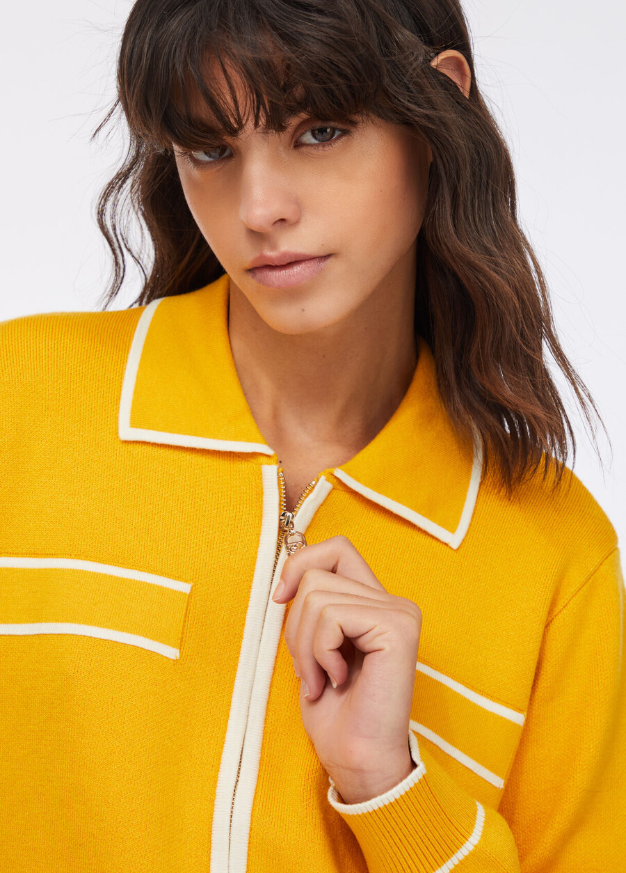 cardigan with zip