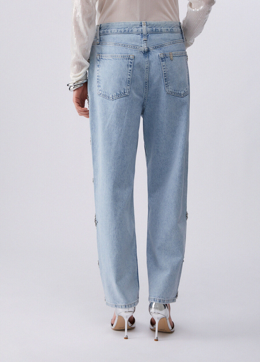 straight-fit jeans with bejewelled embellishment