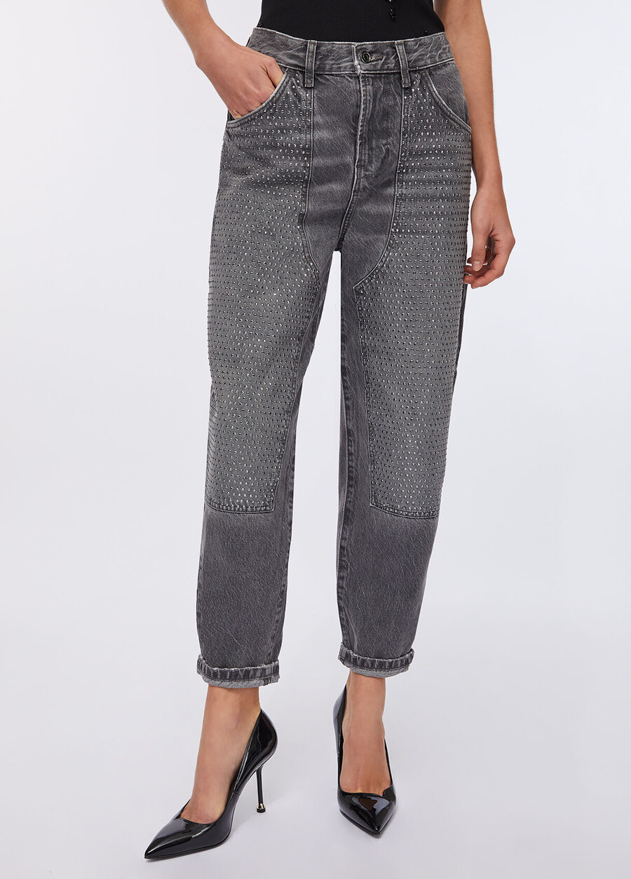 straight jeans with rhinestone